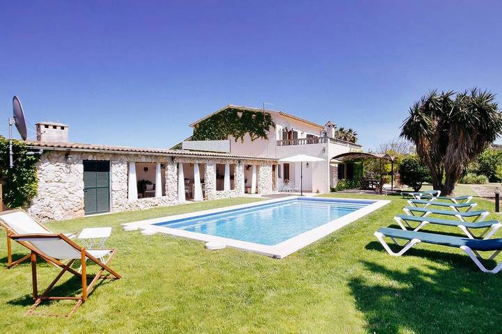 Villa für 6 Personen, mit Garten und Balkon - 1