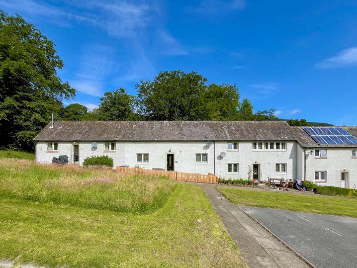 Log cabin for 6 people, with garden, with pets in Kenmore