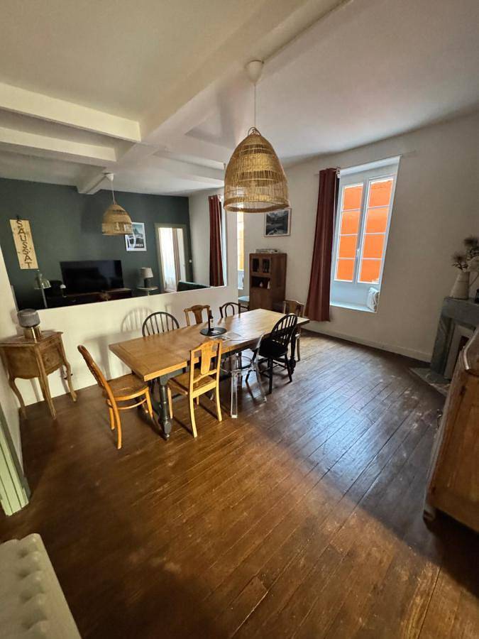 Gîte pour 4 personnes, avec jardin dans Office De Tourisme Pau Pyrenees