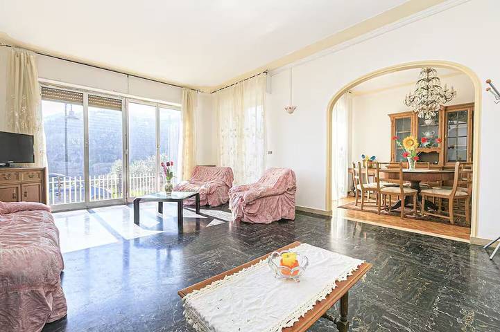Gîte pour 8 personnes, avec piscine