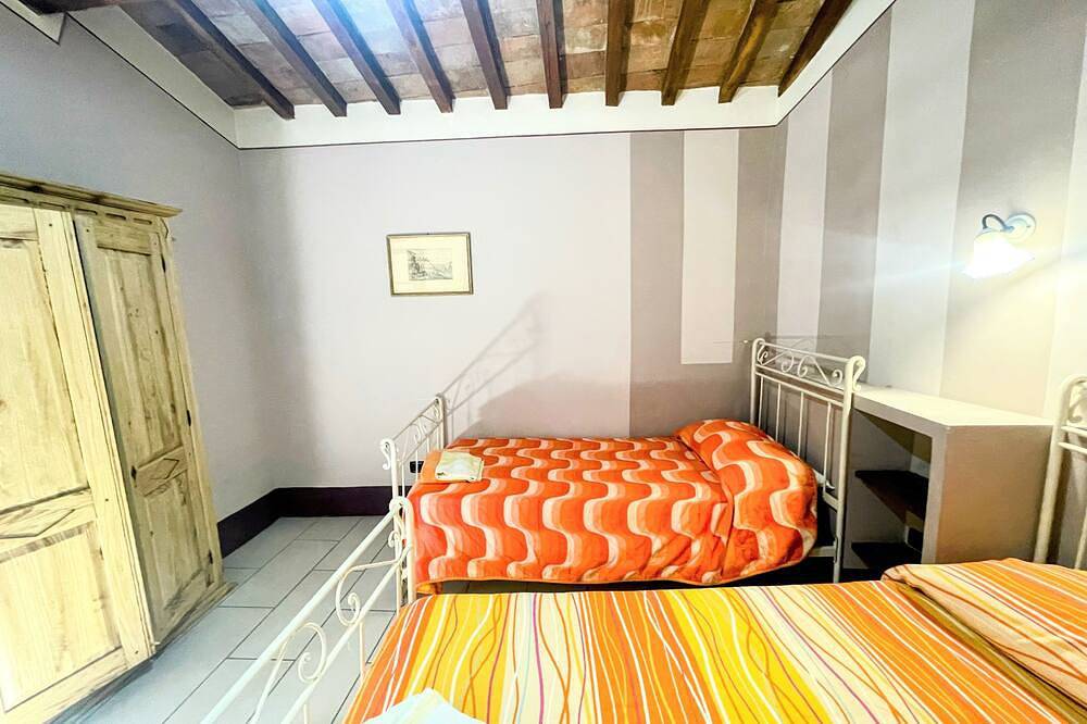 Apartamento 2 en Spoleto Impresionantes jardines Vistas panorámicas a tu alrededor Capacidad para 4 personas in Spoleto, Provincia de Perugia