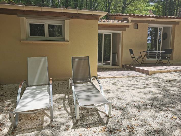 Gîte pour 4 personnes, avec jardin et terrasse