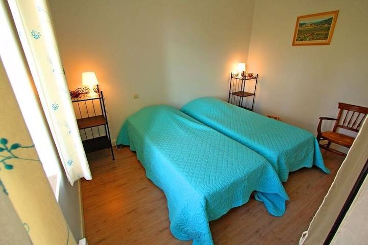 Gîte pour 8 personnes, avec jardin et piscine à Aragon - 3