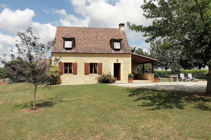Gîte pour 5 personnes, avec Terrasse et Jardin à Salignac-Eyvigues