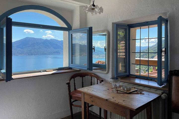 Ferienhaus für 4 Personen, mit Balkon und Garten in Cannero Riviera