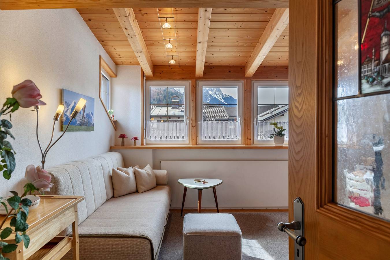 Appartement 'Wank' met Uitzicht op de Bergen, Balkon en Wifi, foto 6