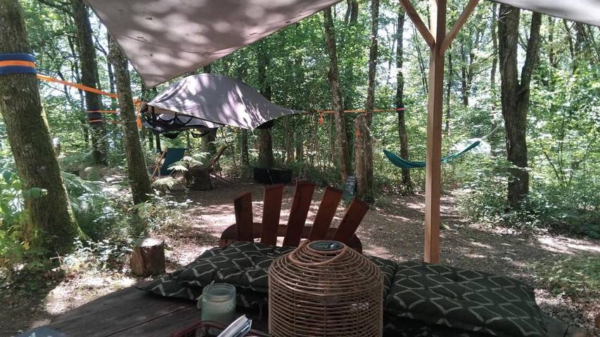 Tente pour 2 personnes, avec Terrasse et Jardin ainsi que Vue sur le lac et Vue dans Haute-Vienne - 3