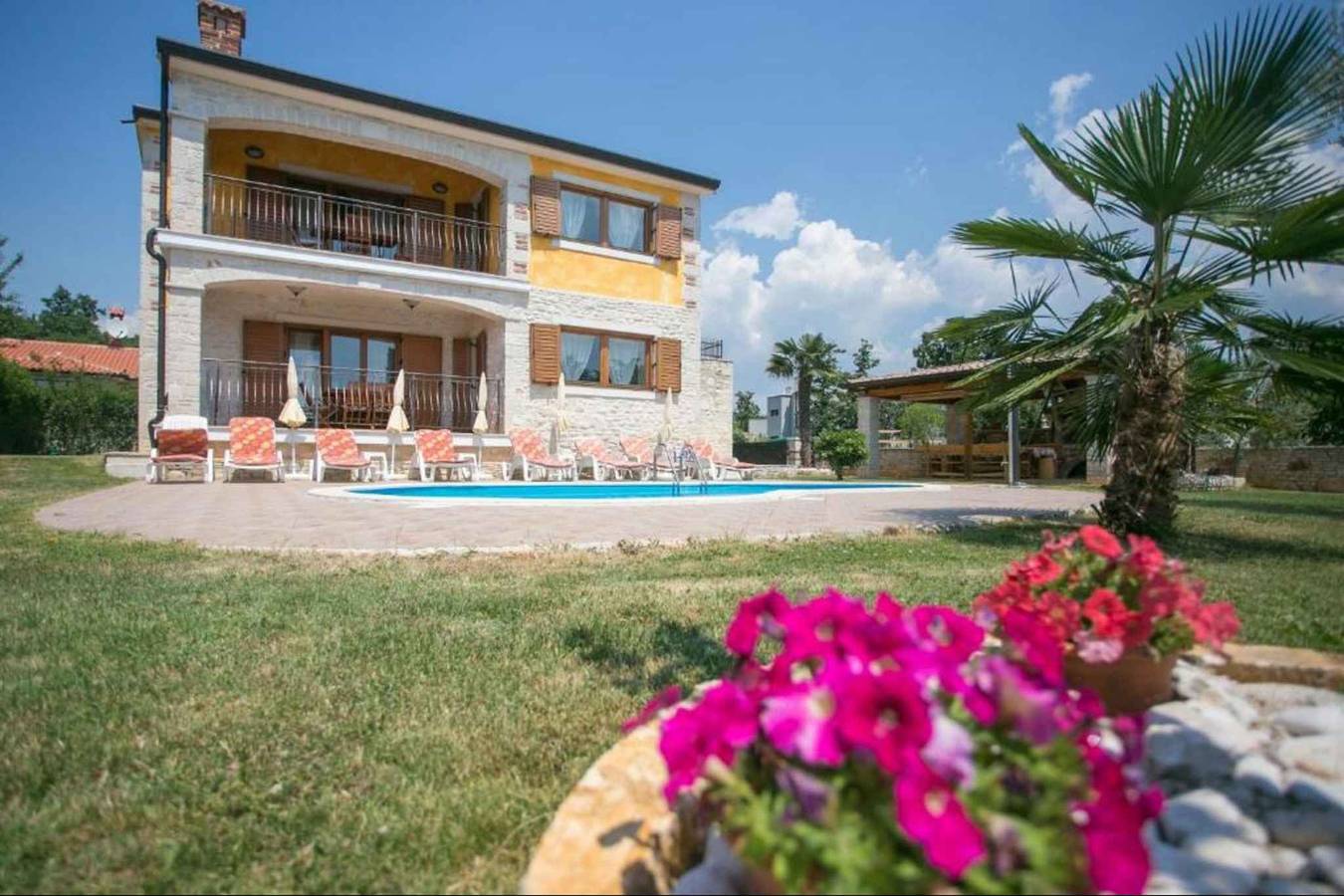 Villa mit Pool und Gartenterasse  in Grad Poreč, Porec und Umgebung