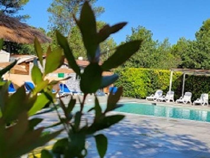 Camping Le Devancon - Mobilheim 4 personen - Komfort Irm Super Venus 4P 2Ch -Clim in Peynier, Mittelmeerküste (Frankreich)