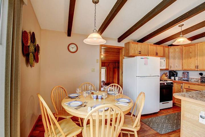 Lake house for 6 people, with yard, with pets in Minnesota