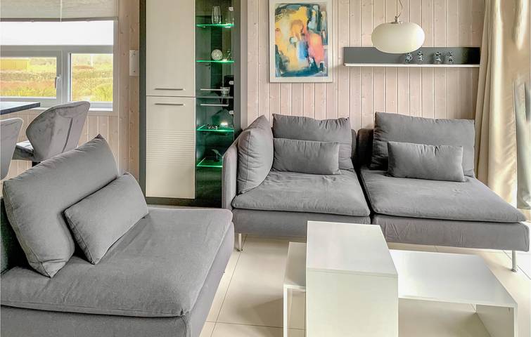 Gemütliches 72 qm Apartment mit Parkplatz, TV, Küche & Internet - 100m zum Strand in Friedrichskoog-Spitze, Friedrichskoog