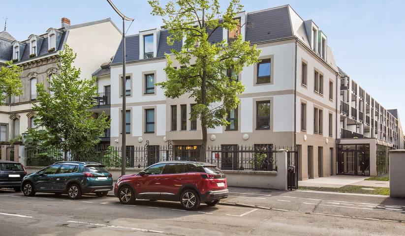 Gîte pour 4 personnes, avec piscine ainsi que jardin et bassin pour enfant, adapté aux familles à Colmar - 2