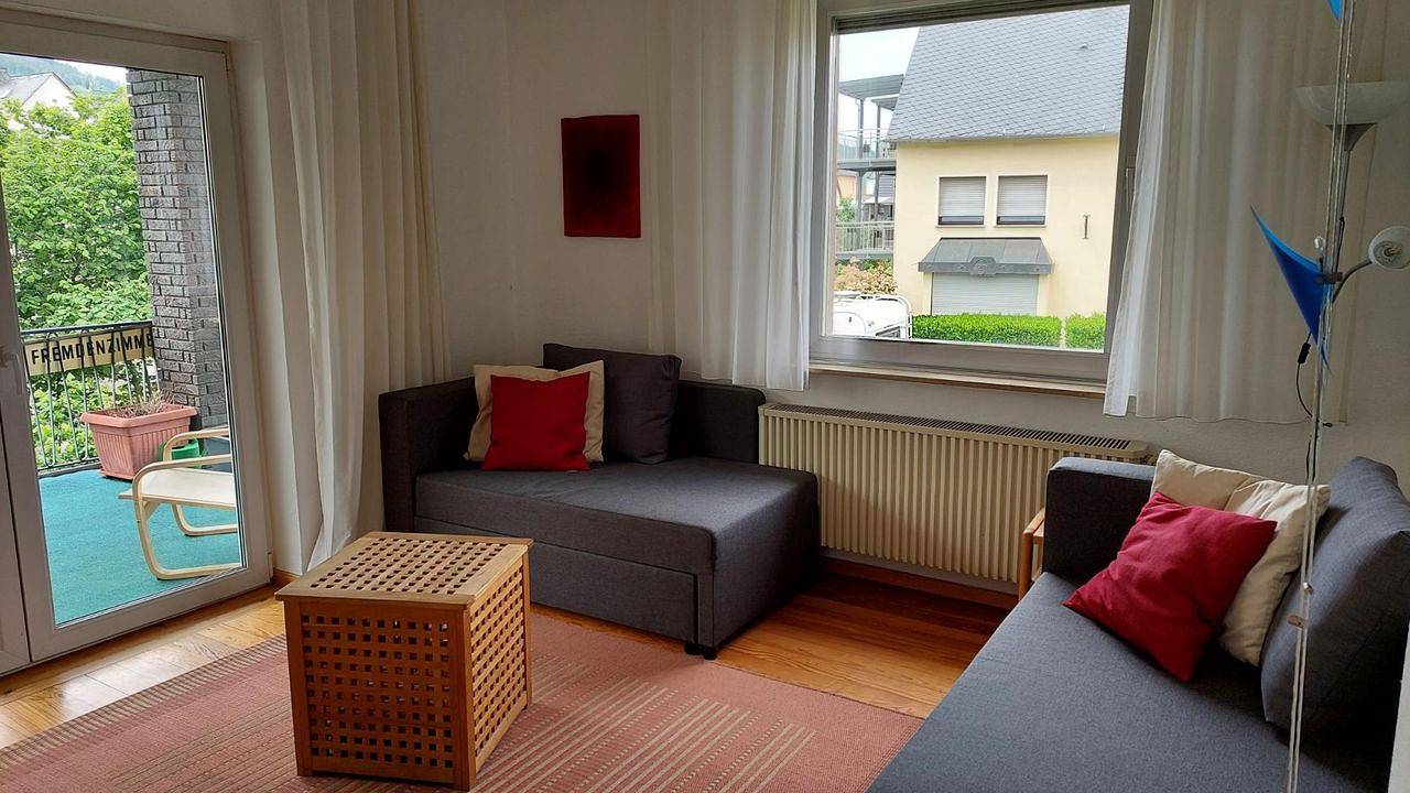Geheel vakantieappartement, Vakantieappartement voor 6 personen met balkon in Trittenheim, Moseleifel