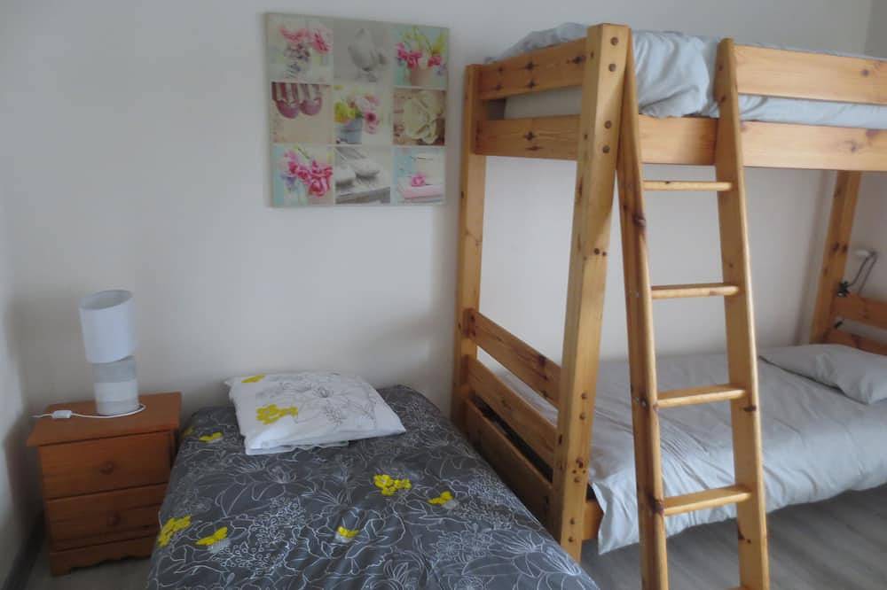 Gite Rural - A 5 min Des Plages  - Proche  St Malo/Dinan - 2/10 voyageurs in Créhen, Région de Dinan