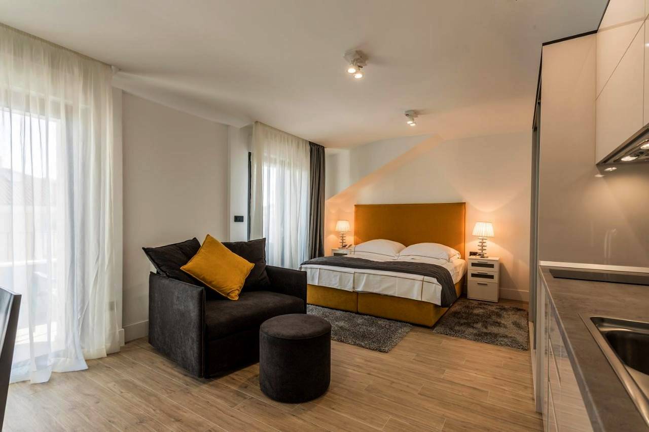 2Nightstudios in Plaža Ježinac, Split
