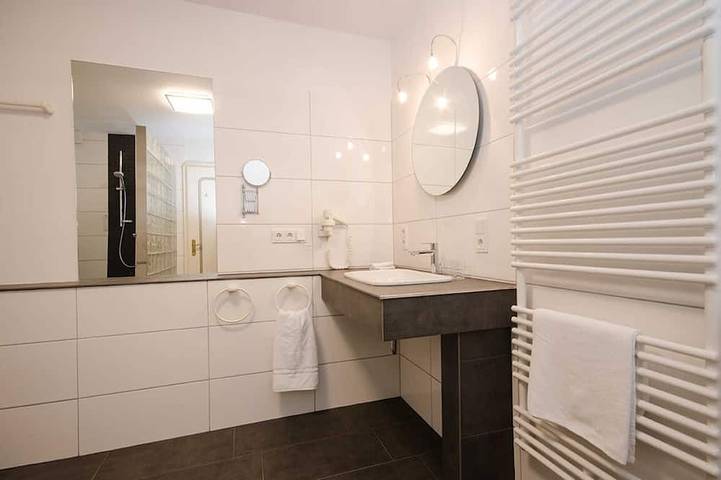 Ferienhaus für 2 Personen, mit Terrasse und Sauna sowie Garten in Leer - 3