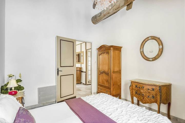 Location de vacances pour 8 personnes, avec jacuzzi ainsi que balcon et jardin à Roquebrune - 2