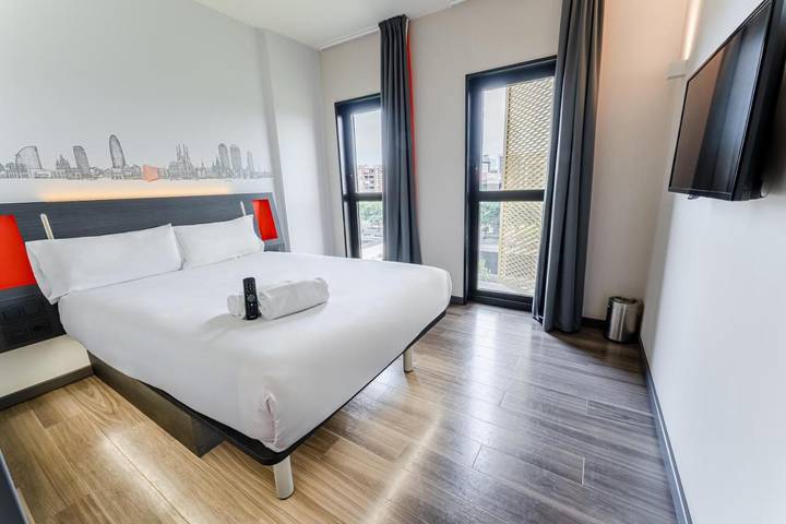 Apartamento para 2 personas, con terraza y vistas en Hospitalet de Llobregat
