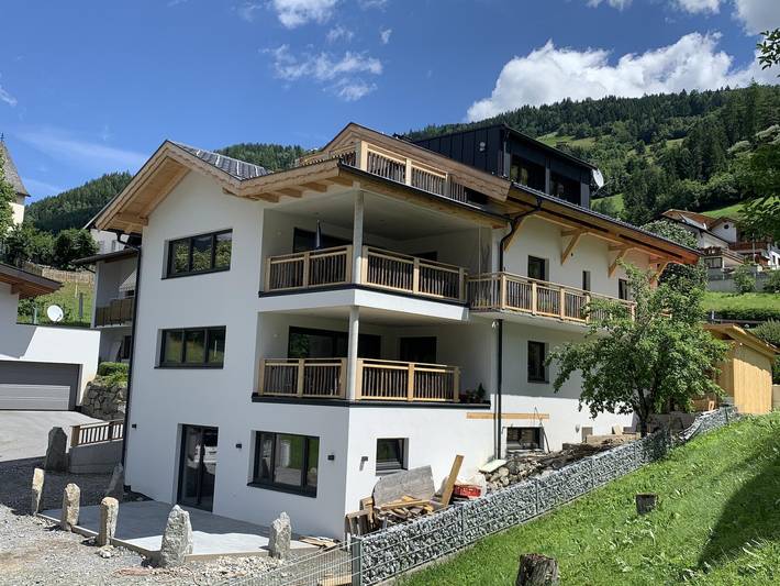 Gîte pour 4 personnes, avec vue et terrasse, adapté aux familles à Jerzens - 2