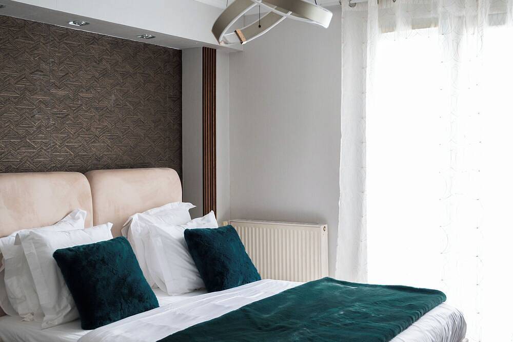 Luxury villa in Bussy, 12 minutes from Disneyland Paris - from 6 to 16 people in Bussy-Saint-Georges, Seine-et-Marne