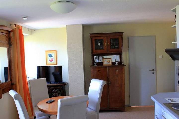 Ferienwohnung für 4 Personen, mit Balkon und Garten in Velgast