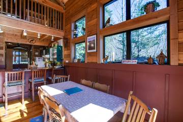 Log Cabin for 6 Guests in Glacier, Cascade Range, Picture 4