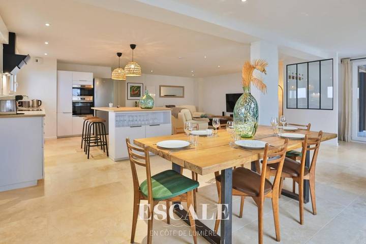 Location de vacances pour 6 personnes, avec Terrasse dans Plage de La Paracou