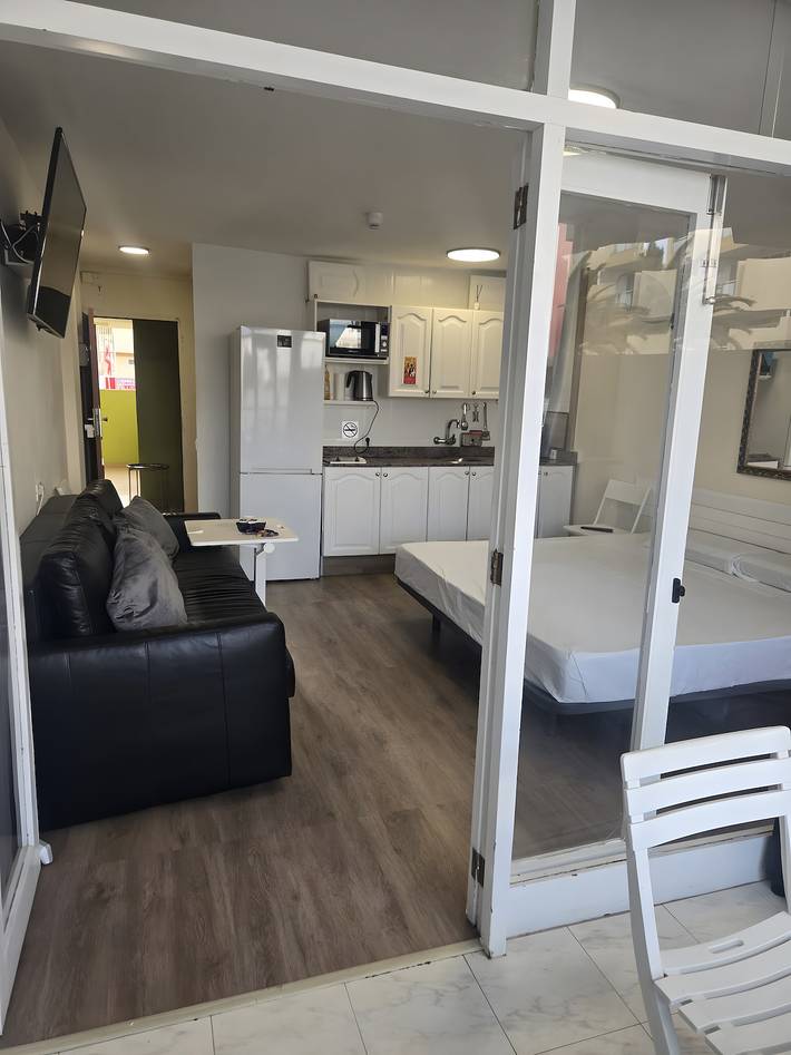 Ferienwohnung für 5 Personen, mit Balkon und Kinderpool sowie Seeblick und Garten in Playa del Inglés - 3