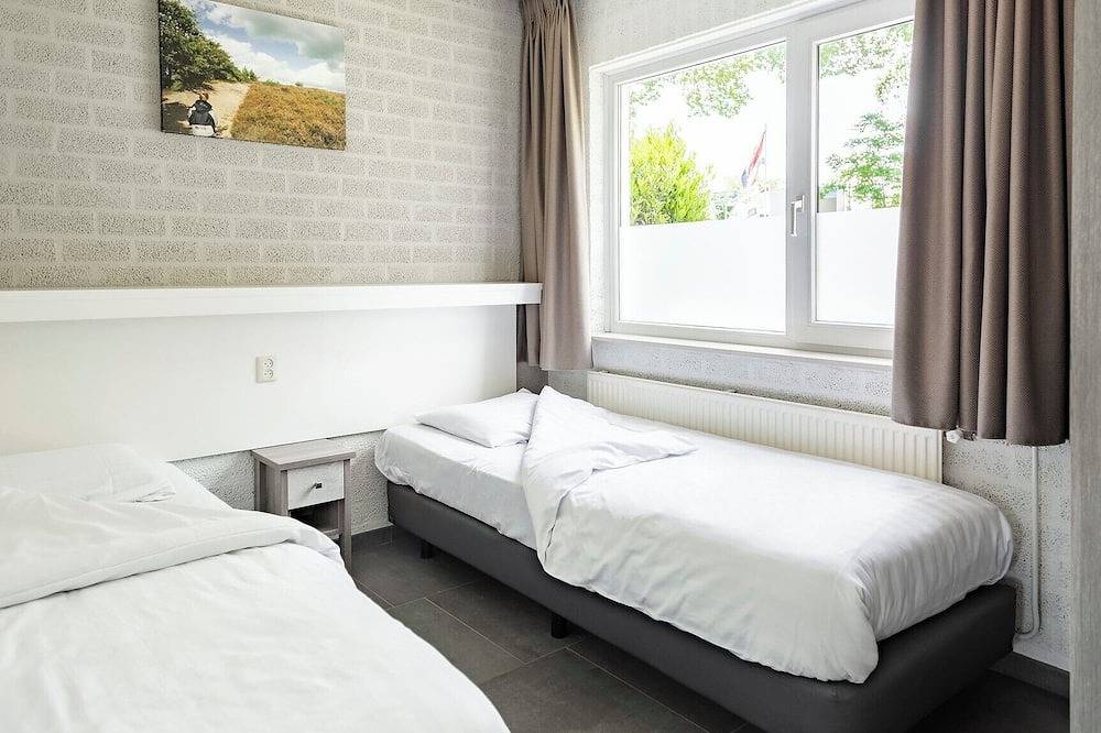 Comfortable 6-person bungalow in Plasmolen, Nationalpark De Maasduinen