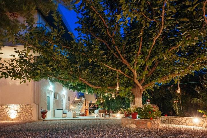 Appartement de vacances pour 3 personnes, avec Balcon et Terrasse ainsi que Jardin et Vue