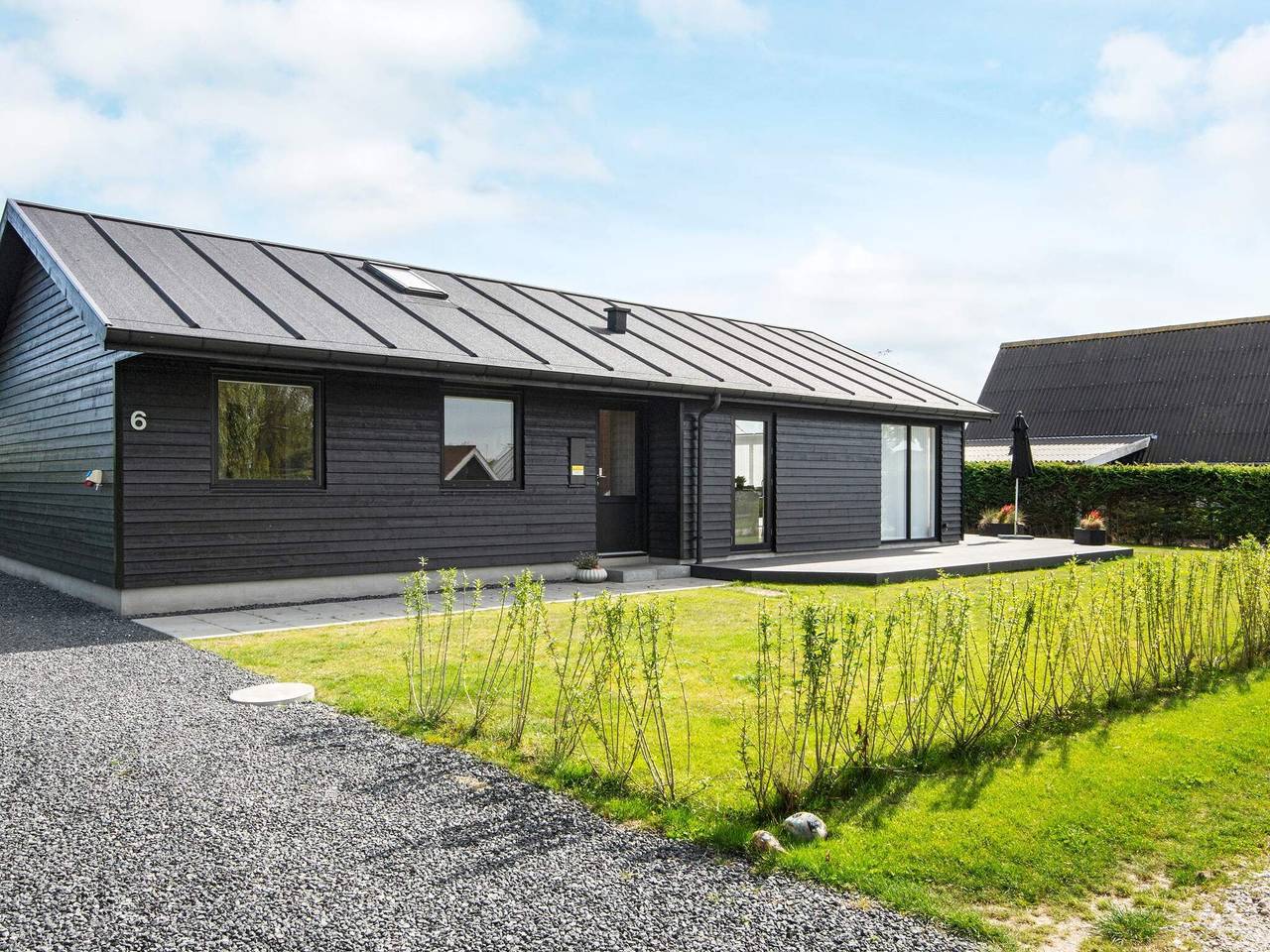 Luxuriöses Strandhaus mit Spa in Høll, Børkop