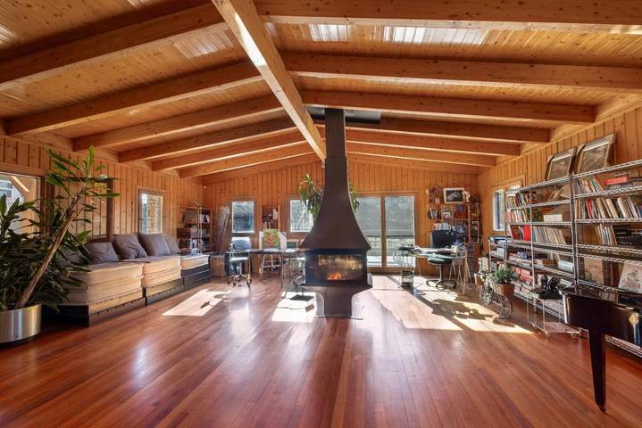 Chalet para 16 personas, con jardín además de piscina para niños y piscina en Bages