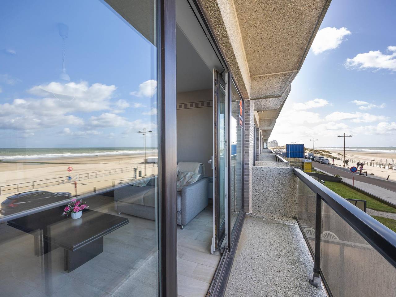 Ganze Wohnung, Gemütliches und geräumiges Apartment im 1. Stock in Middelkerke, Belgische Küste