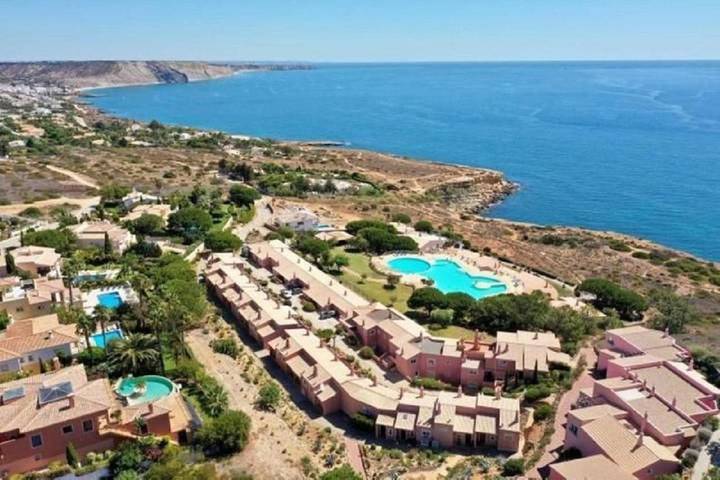 Resort para 2 pessoas, com Terraço e Jardim e ainda Piscina em Distrito de Faro