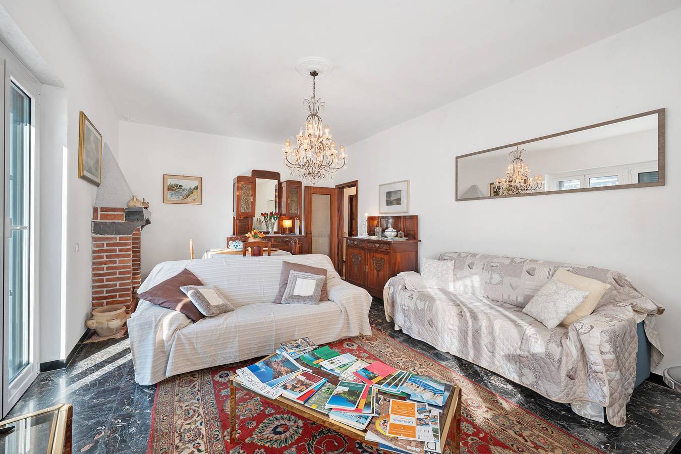 Appartement entier, Maison de Vacances 'Roses House' avec Vue sur la Montagne, Wi-Fi et Climatisation in Sestri Levante (City), Sestri Levante