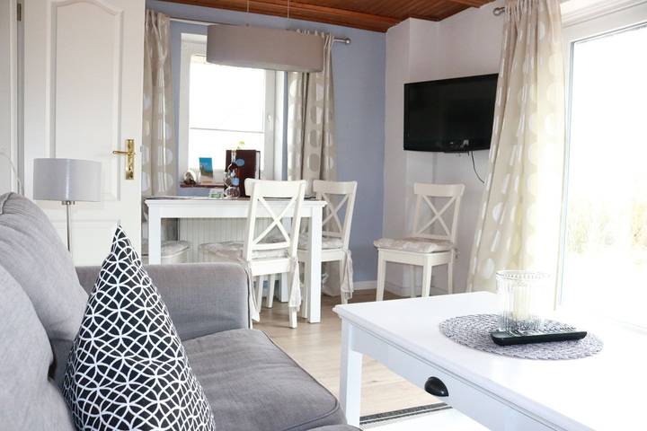 Ferienhaus für 4 Personen, mit Terrasse und Garten in Wenningstedt - 4