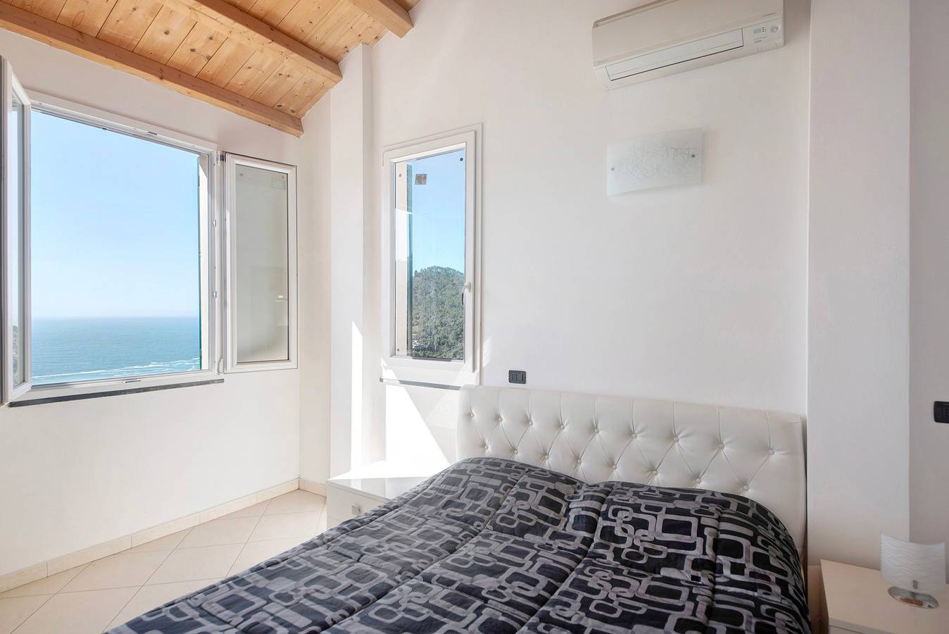 Studio 'Serra Monolocale' met terras en airconditioning, foto 8