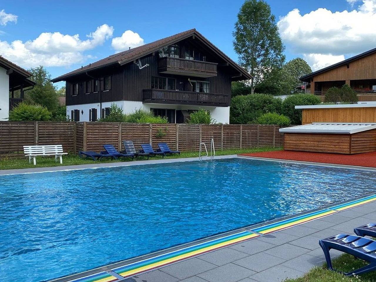 Ferienwohnungen im Feriendorf Reichenbach (Nr. 9) - 9-1 - moderne Ferienwohnung für 4 Personen mit Terrasse in Nesselwang, Bayerisch Schwaben