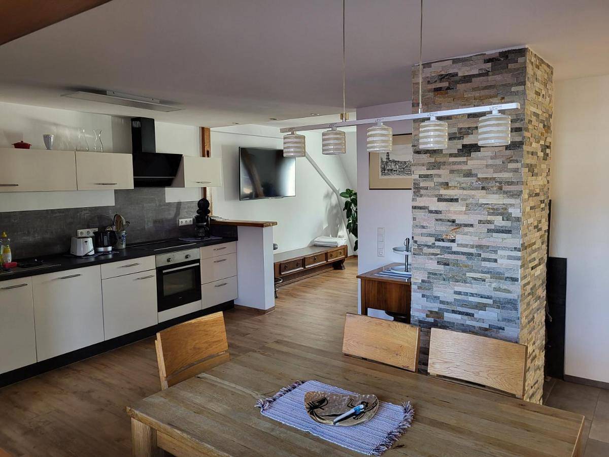 Ganze Wohnung, Two-Bedroom Apartment with Balcony in Waldkirch, Südschwarzwald
