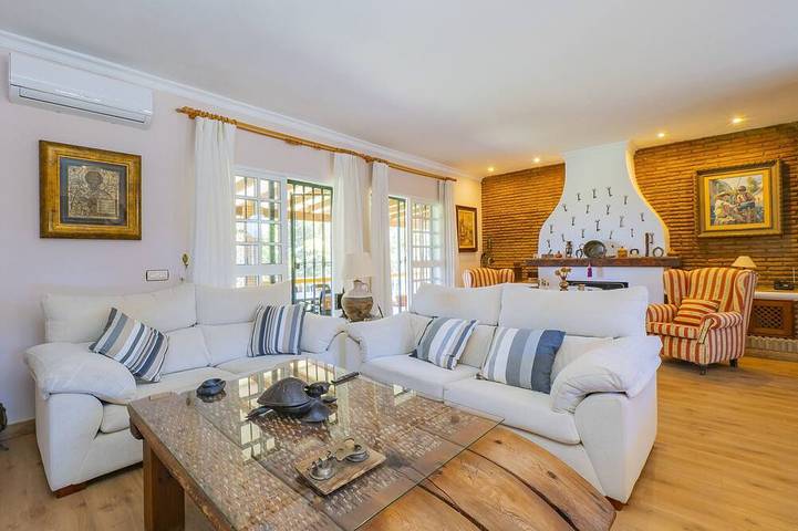 Cubo's Casa Rural La Aldaba Family 10 Pax / climatisation / wifi gratuit / BBQ in Alhaurín de la Torre, Costa del Sol