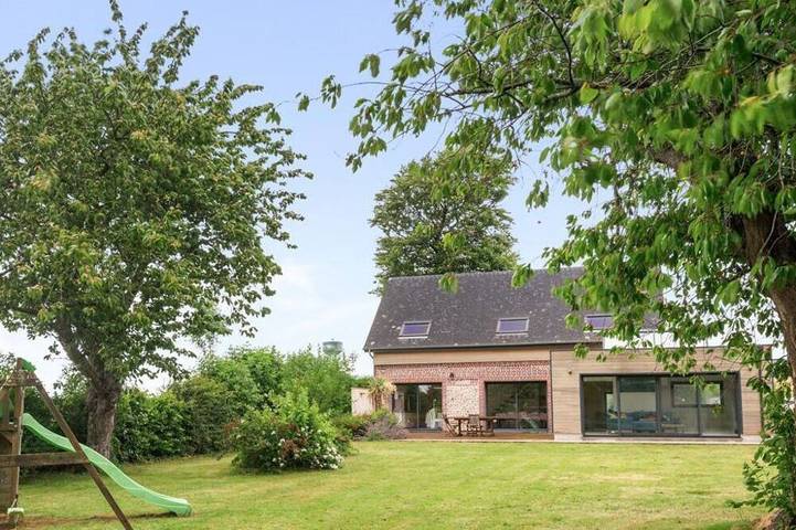 Location de vacances pour 7 personnes, avec terrasse et jardin, animaux acceptés à Tourville-les-Ifs
