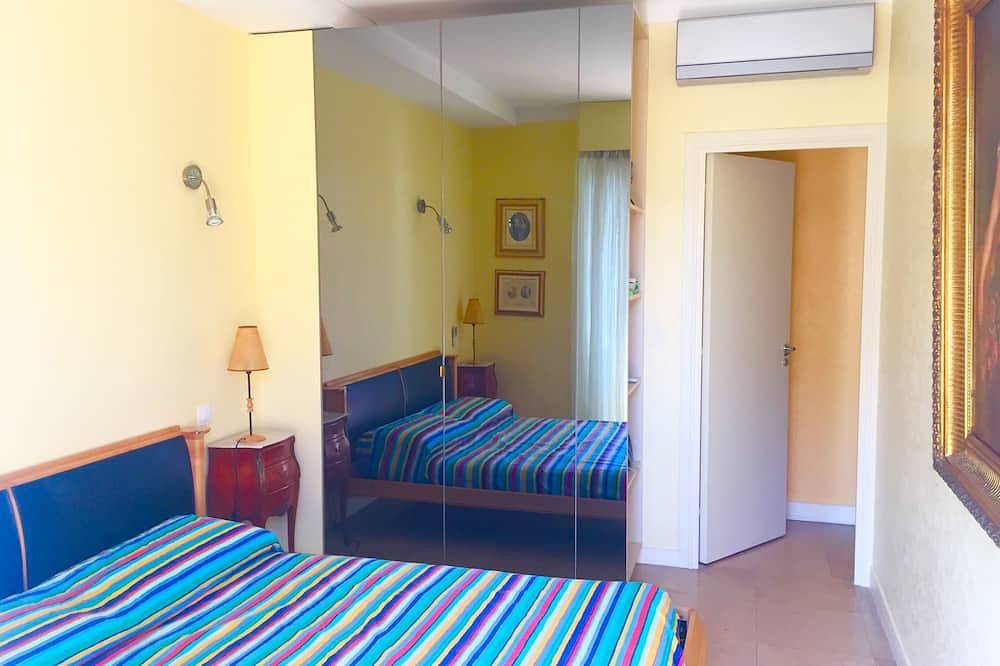 Ganze Wohnung, Luxus-Meerblick-Apartment an der berühmten Croisette in Cannes, Mittelmeerküste (Frankreich)