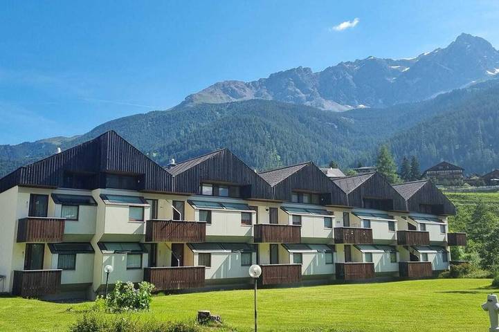 Ferienwohnung für 4 Personen, mit Balkon und Garten sowie Sauna in Savognin