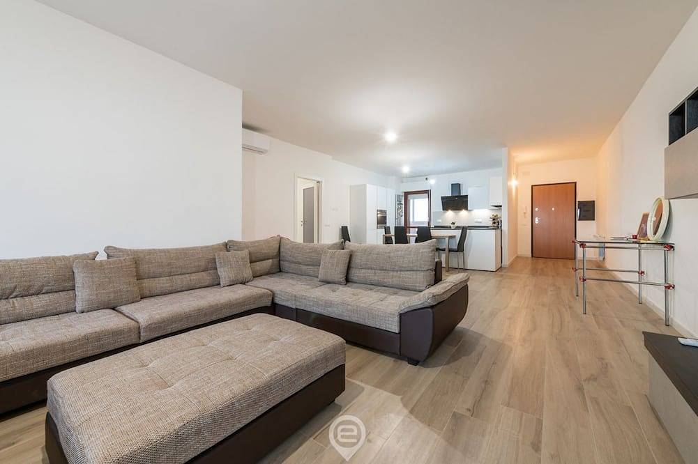 Apartamento entero, Giulia's House in Oristán, Campidano