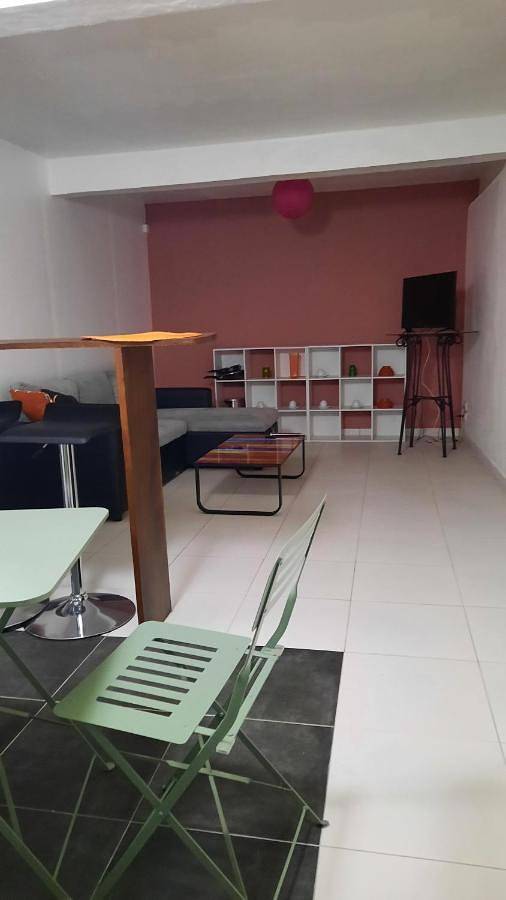 Appartement de vacances pour 2 personnes, avec vue ainsi que terrasse et jardin