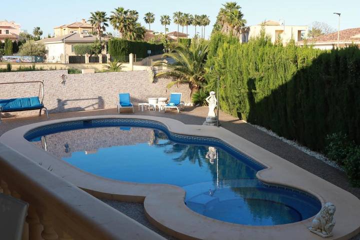Casa rural para 6 personas, con piscina además de jardín y vistas en Alfàs del Pi - 3