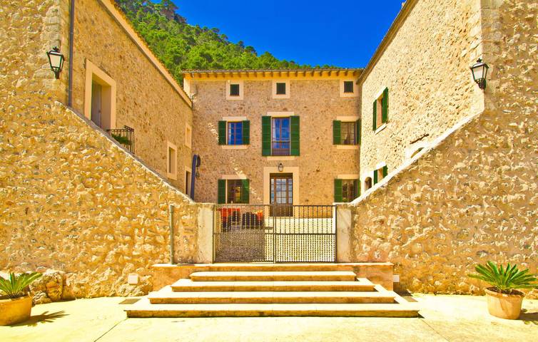 Finca für 16 Personen, mit Terrasse in Bunyola - 2