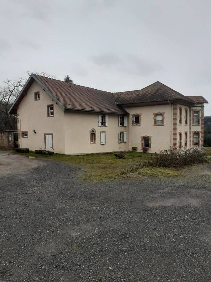 Deluxe Double Room with Balcony in Moyenmoutier, Saint-Dié-des-Vosges