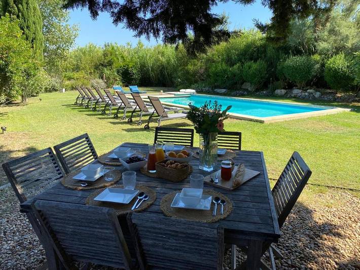 Chambre d’hôte pour 2 personnes, avec Terrasse ainsi que Jardin et Piscine
