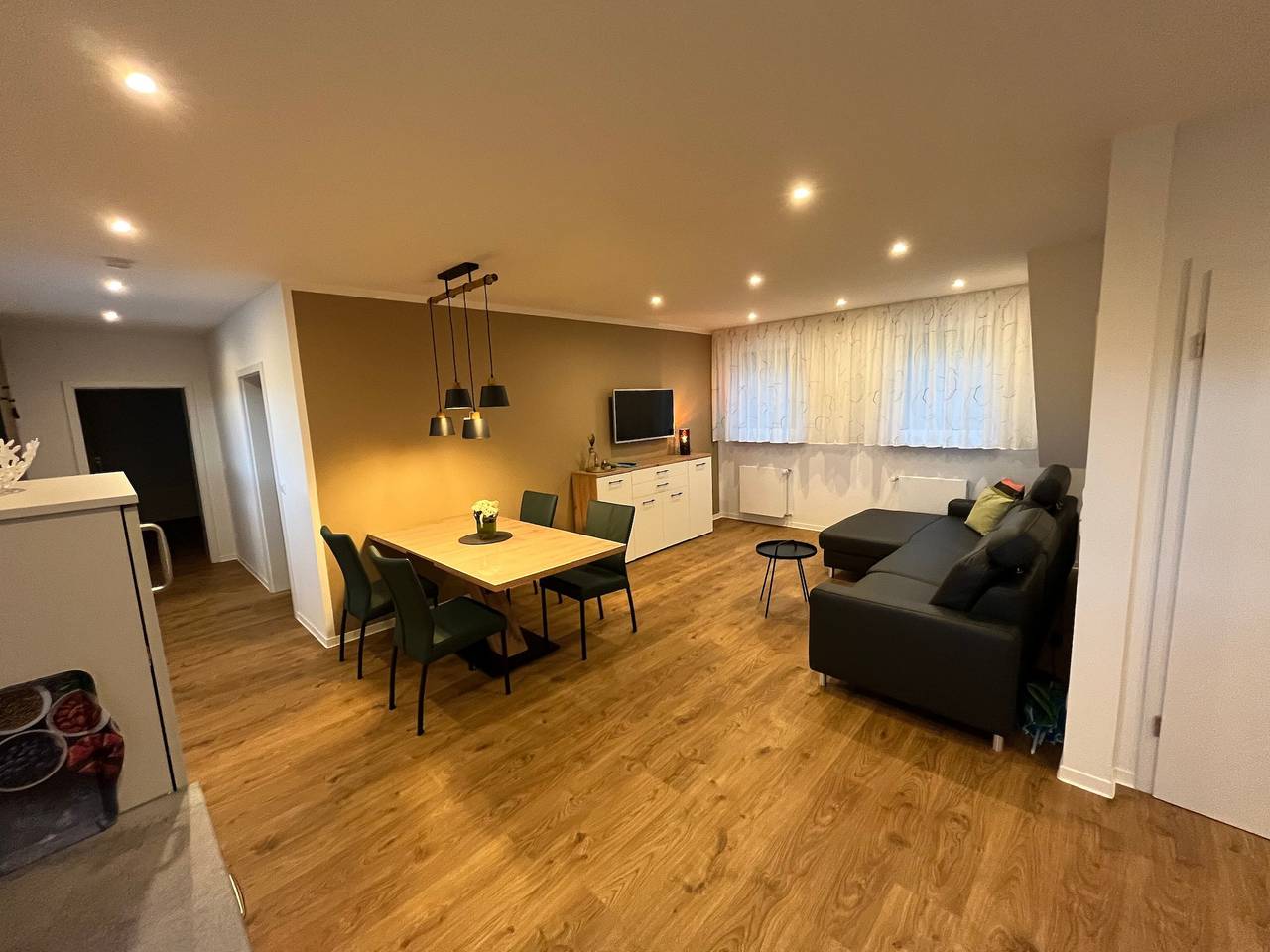 Ganze Wohnung, Ferienwohnung 'Seeterasse' mit Seeblick, Balkon und Wlan in Versmold, Münsterland